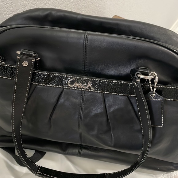 Coach B1276-F18374 Addison Black Leather Diaper/Travel Bag changing pad Purse - Picture 11 of 11